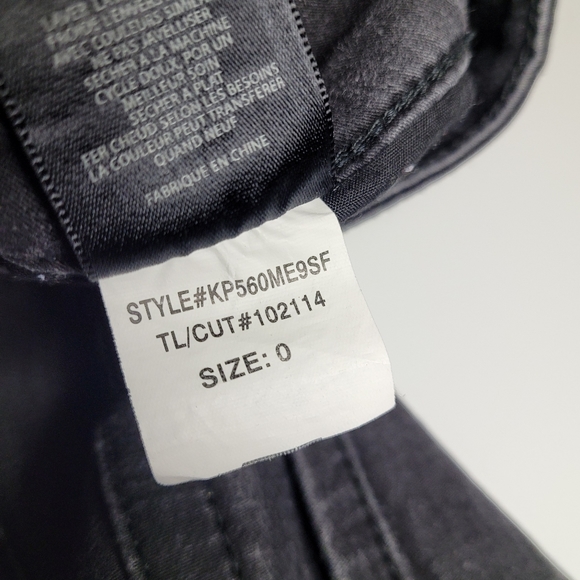 Kut from The Kloth Stevie Straight Leg Black Jeans Women's 0 Classic Minimalist - Picture 6 of 7